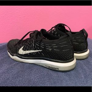 NIKE ZOOM TRAINING SHOES